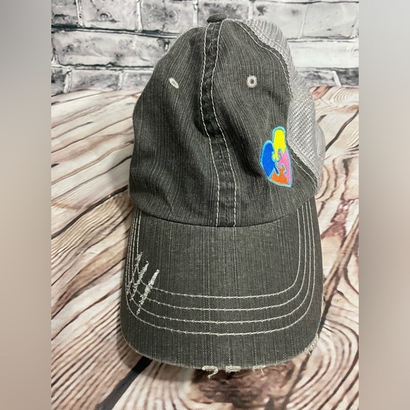 Trucker Hat Autism Heart Awareness Charcoal Gray Mesh Cap - Picture 1 of 8